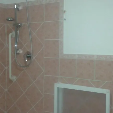 Charming In 60 M² Balcony And Garden Iglesias
